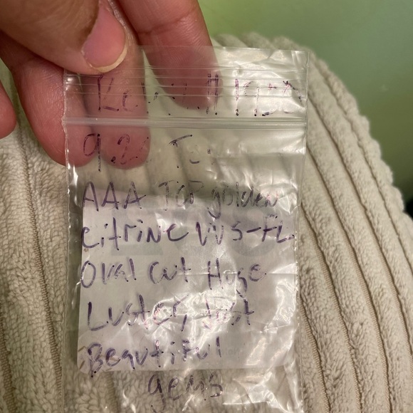 Eight Genuine Citrine Stones - Picture 6 of 7